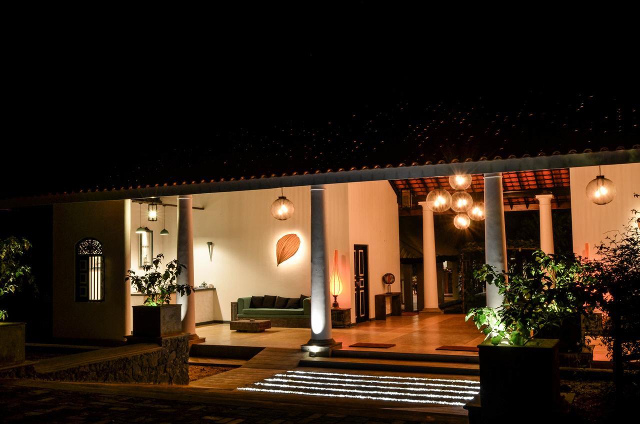 Rangiri Dambulla Resort Exterior foto